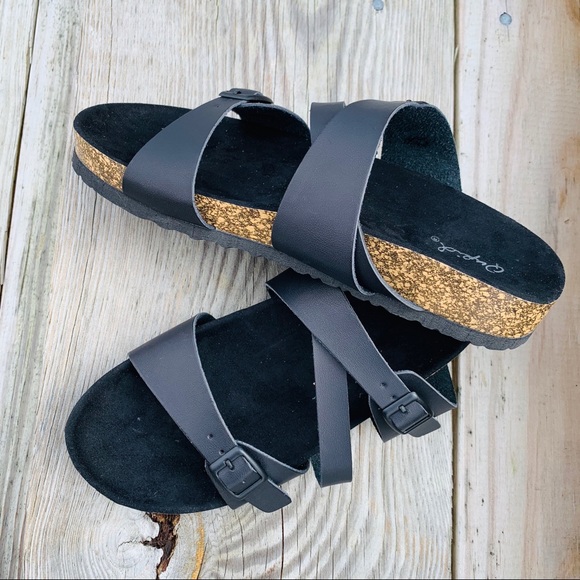 Qupid Shoes - Qupid Luka Sandal | Black Cork with Buckles